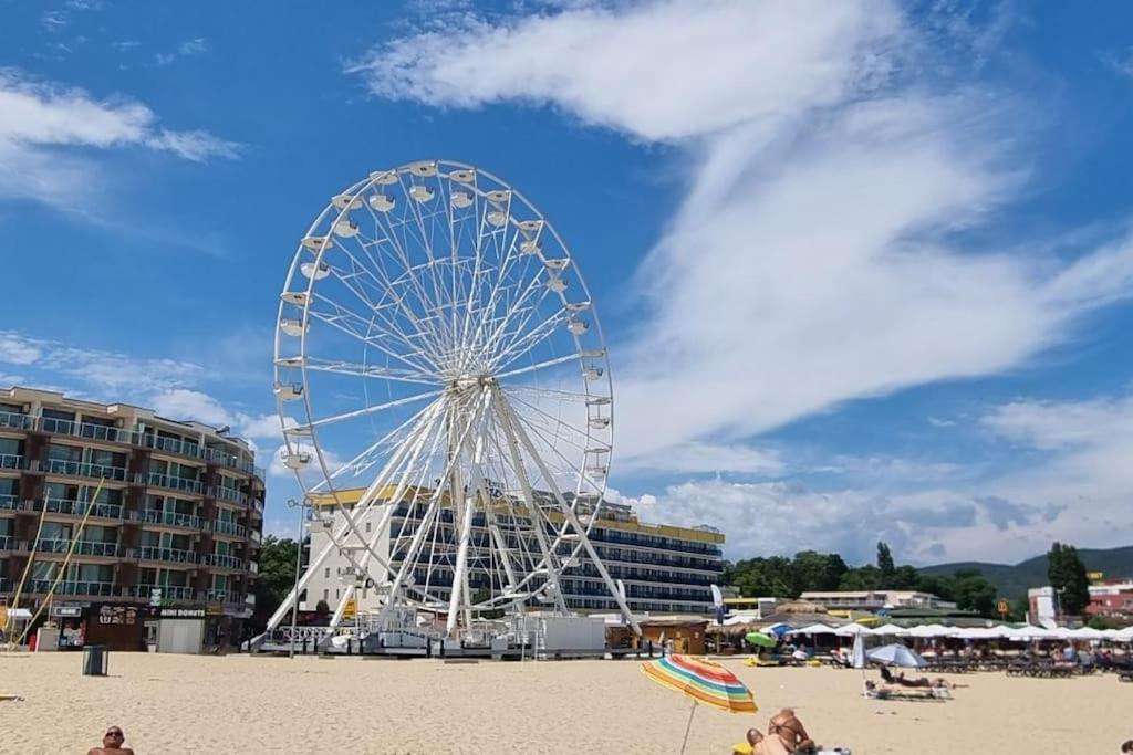 Royal Beach Apartment Sea View 1 Слънчев бряг Екстериор снимка