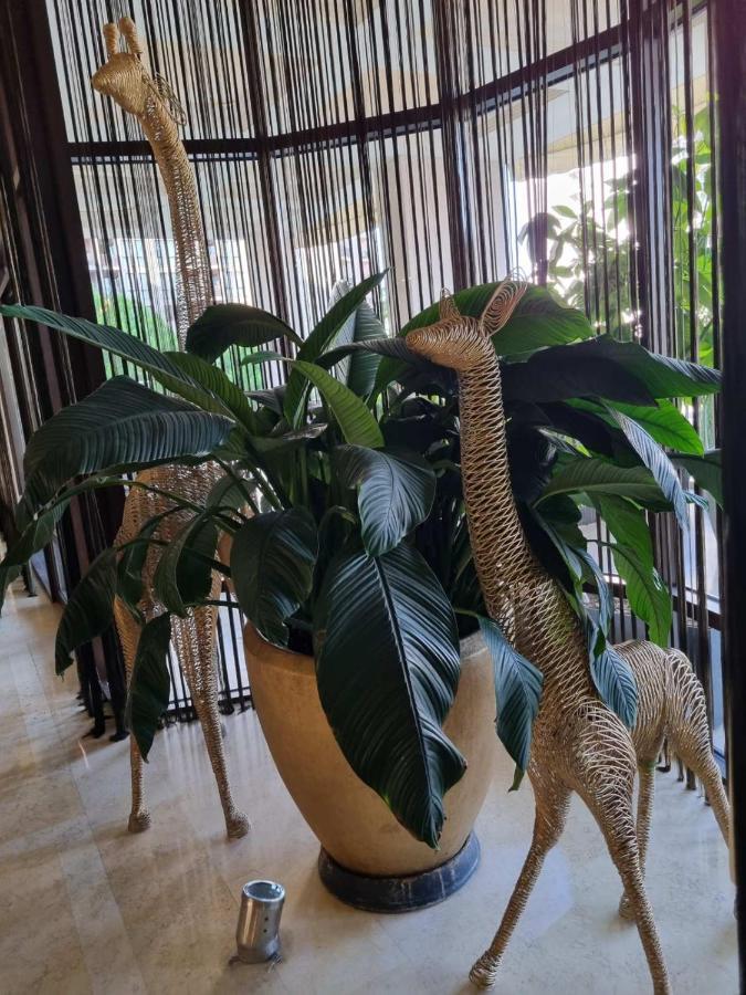 Royal Beach Apartment Sea View 1 Слънчев бряг Екстериор снимка