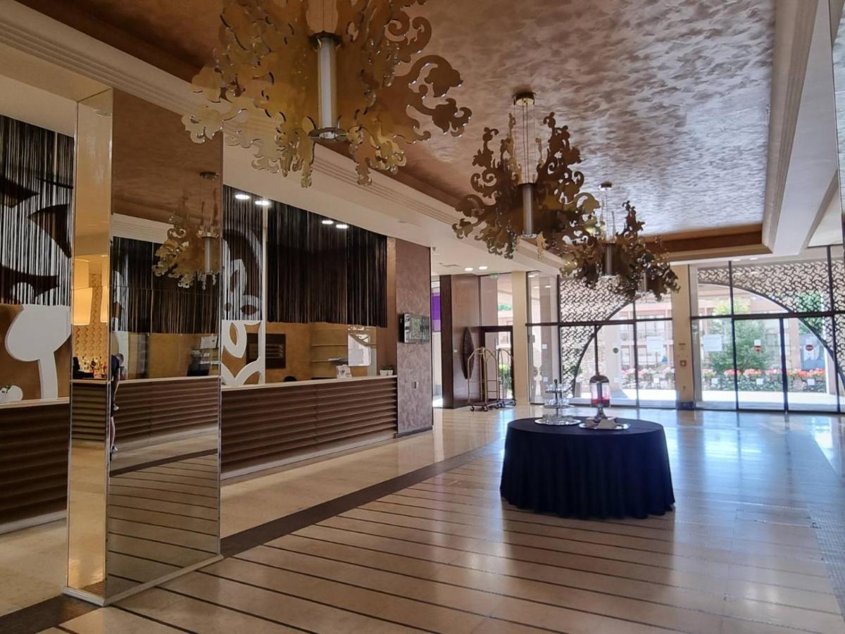 Royal Beach Apartment Sea View 1 Слънчев бряг Екстериор снимка